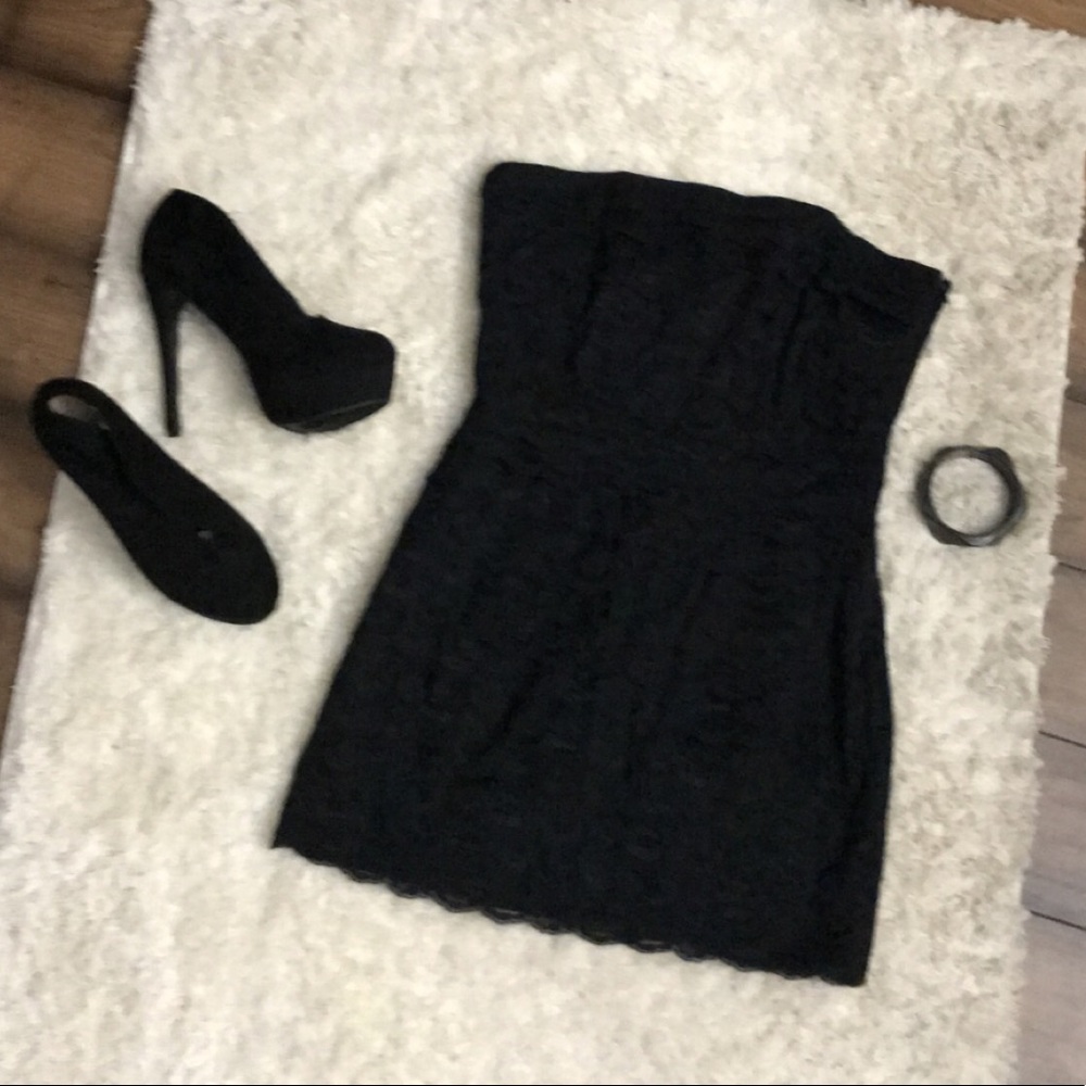 Forever 21 Black Strapless Dress